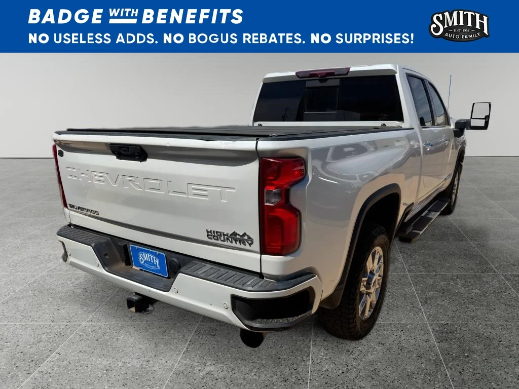 Used 2024 Iridescent Pearl Tricoat Chevrolet High Country image 4