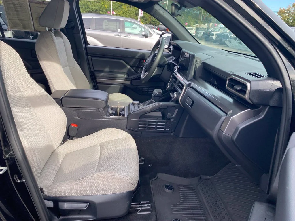 Used 2025 Black Toyota SR5 image 18