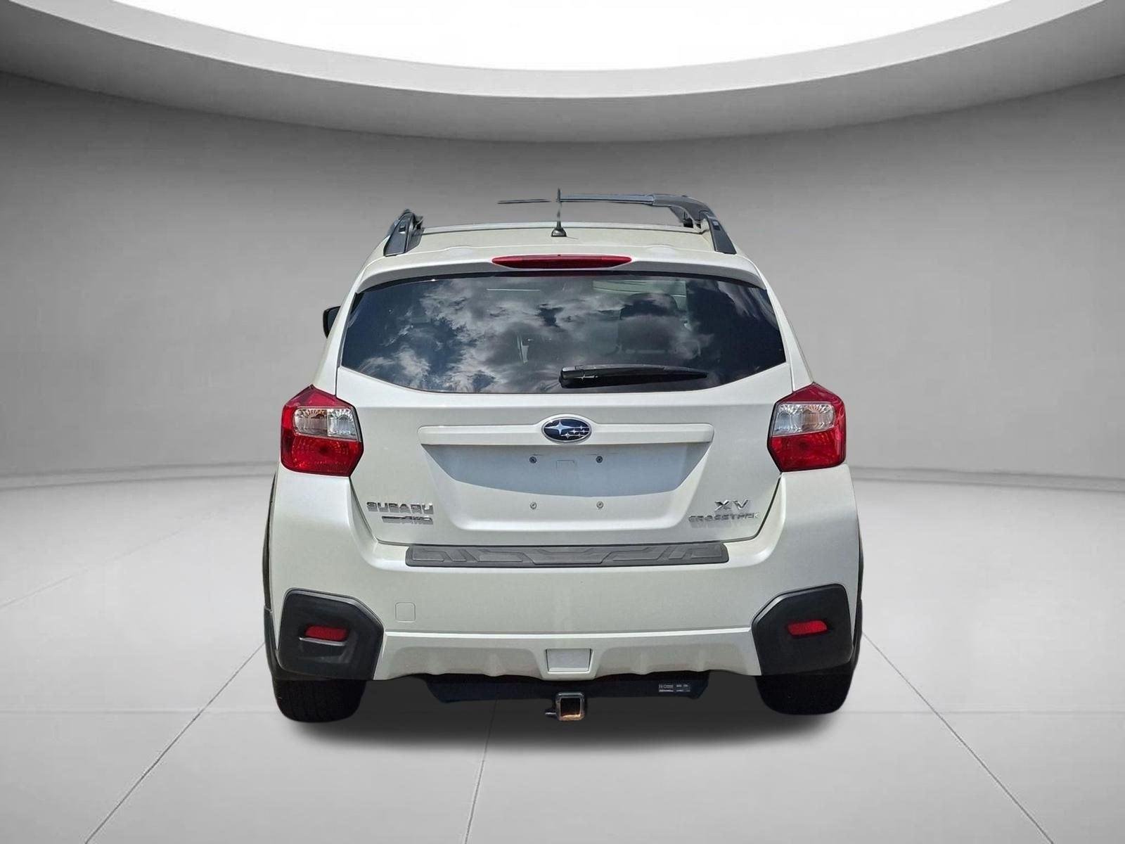 Used 2014 Satin White Pearl Subaru Premium image 4