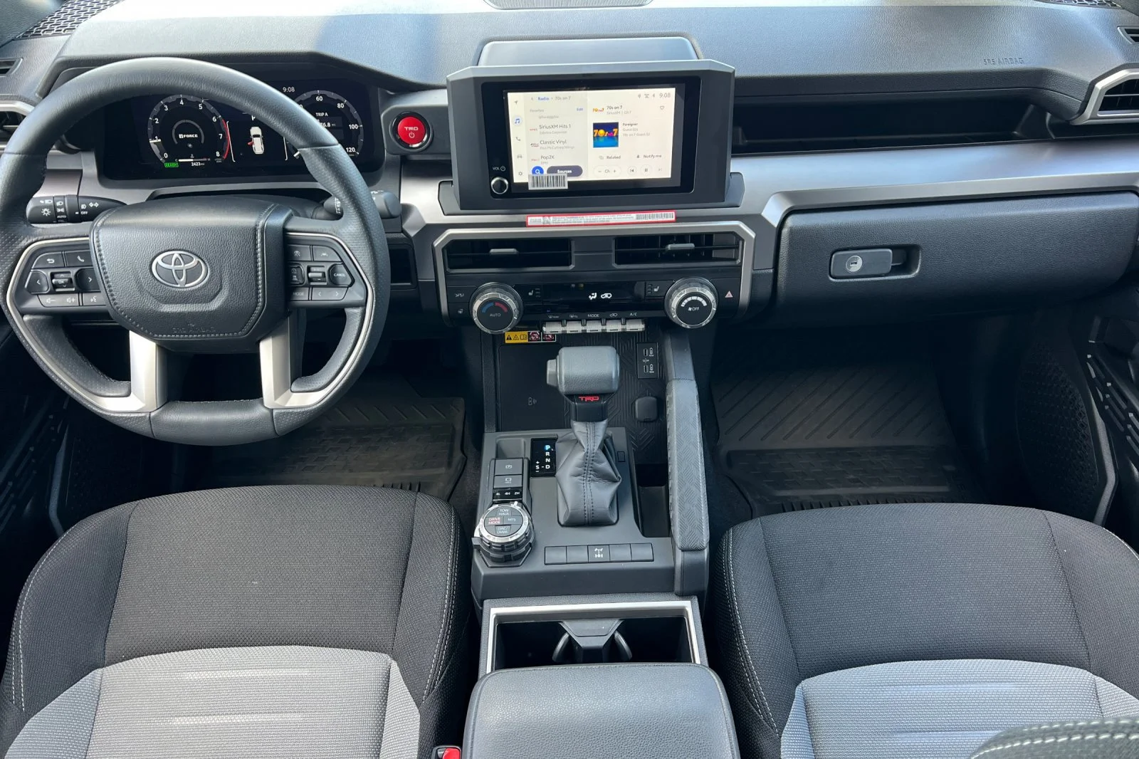 2025 Toyota 4Runner TRD Off-Road - Photo 13