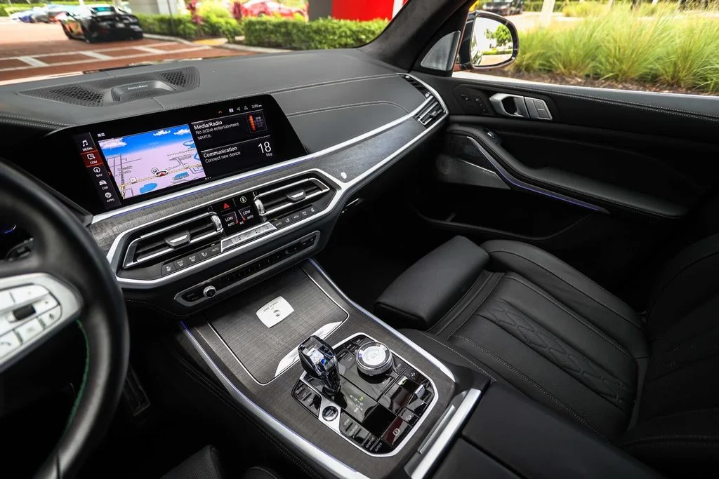 Used 2021 Tanzanite Blue II Metallic BMW ALPINA XB7 image 33