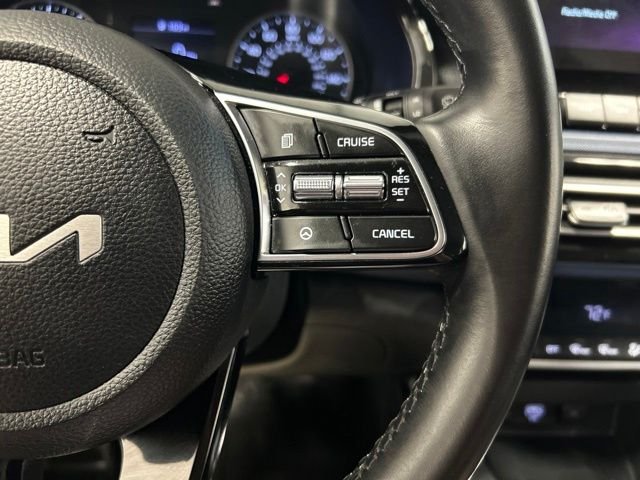 Used 2022 Neptune Blue Kia S image 25