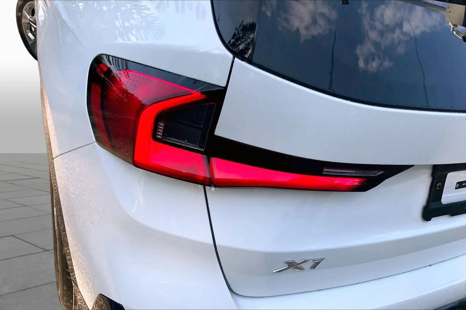 New 2027 Alpine White BMW xDrive28i image 14