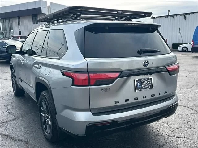2023 Toyota Sequoia Platinum - Photo 8