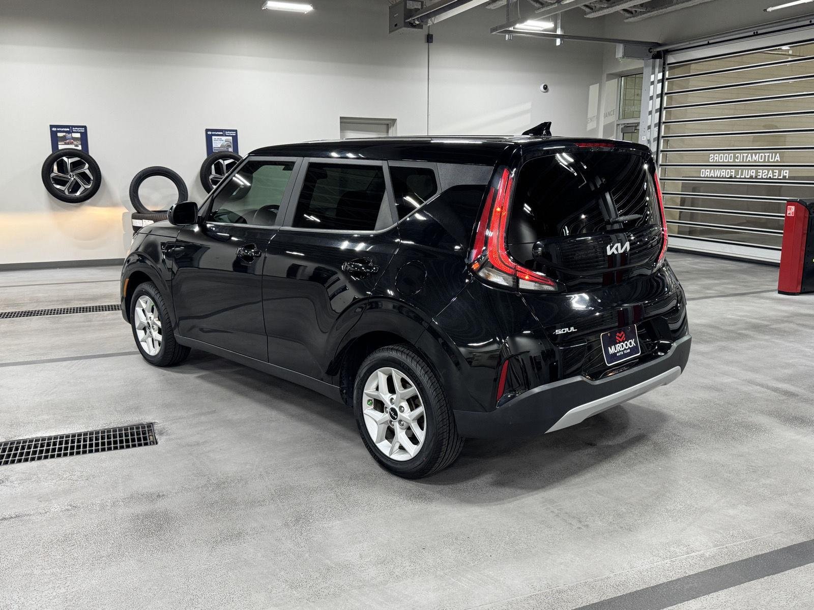 2023 Kia Soul S - Photo 9