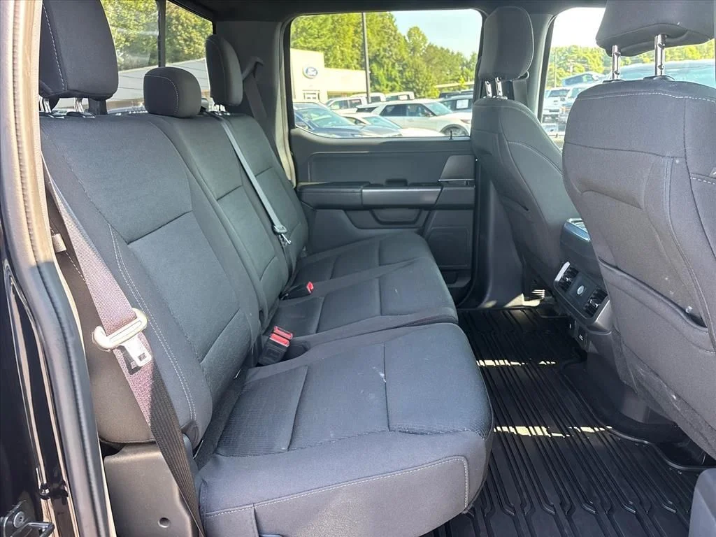 Used 2024 Black Ford XLT image 16