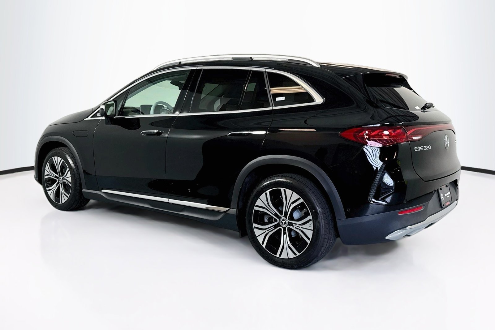 New 2027 Black Mercedes-Benz EQE 320 image 7