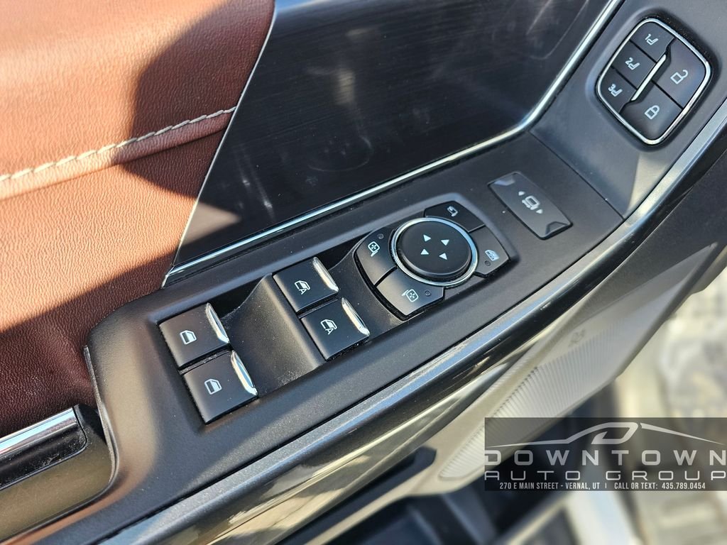 Used 2023 White Ford Lariat image 18