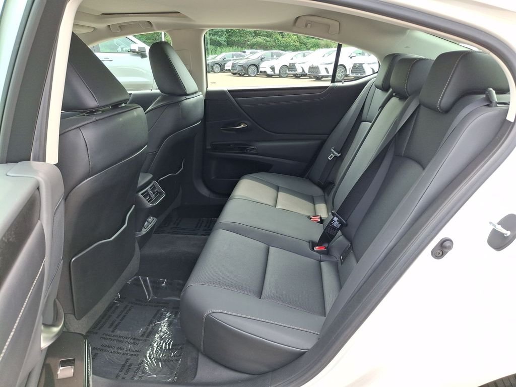 Certified Used 2022 EMINENT WHITE PEARL Lexus 250 image 25