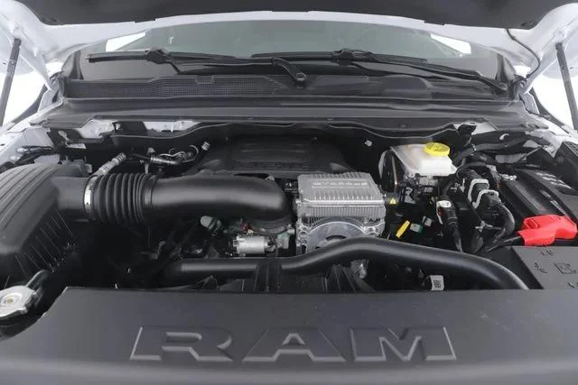 New 2026 Bright White Clear-Coat Exterior Paint RAM BIG HORN image 15
