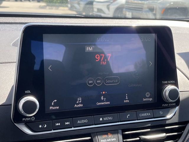 2025 Nissan Altima SV - Photo 12