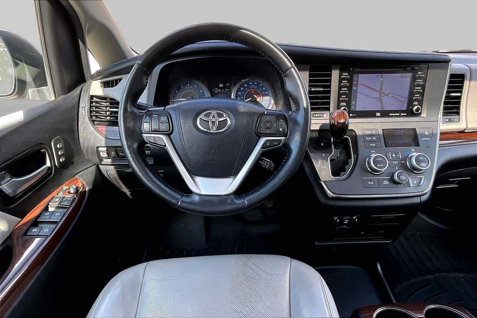 Used 2019 Predawn Gray Mica Toyota Limited Premium image 5