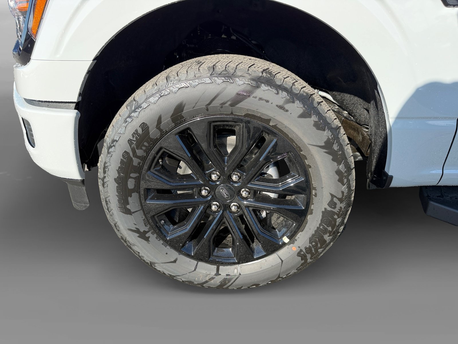 New 2026 AVALANCHE Ford XLT Hybrid image 9