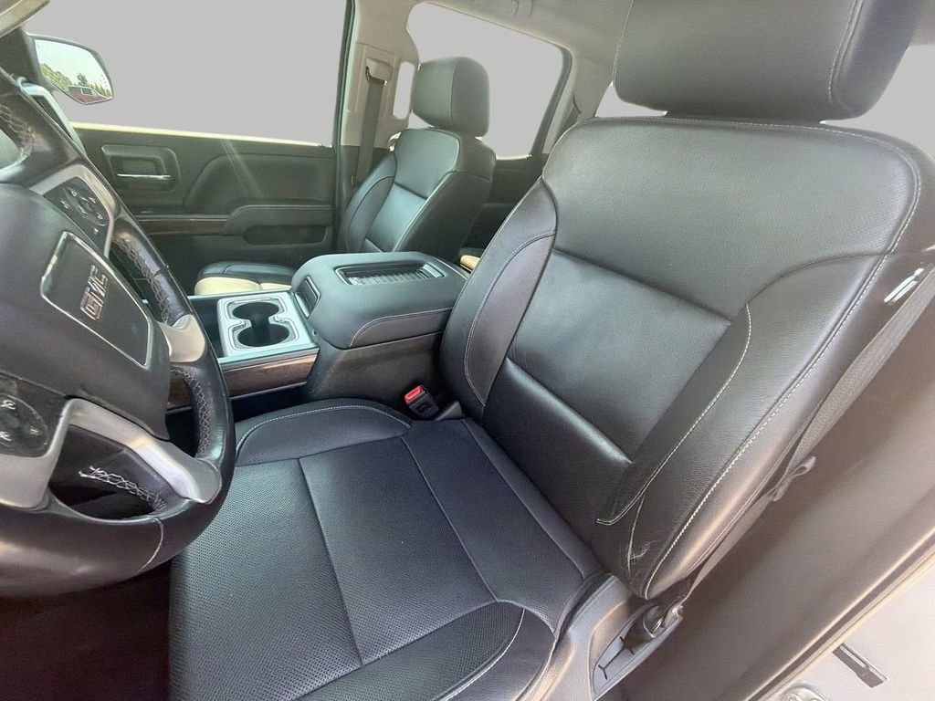 Used 2018 Silver GMC SLT image 17
