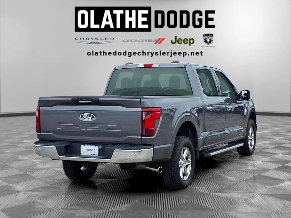 Used 2024 Gray Ford XLT image 29