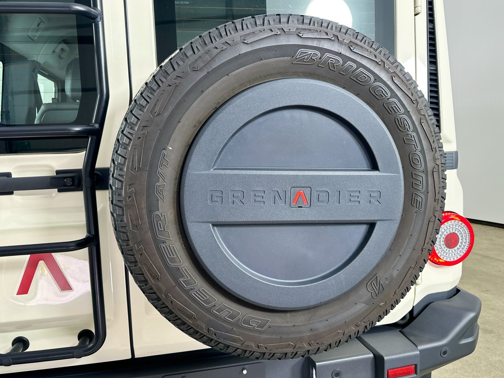 Used 2024  INEOS Fieldmaster image 40