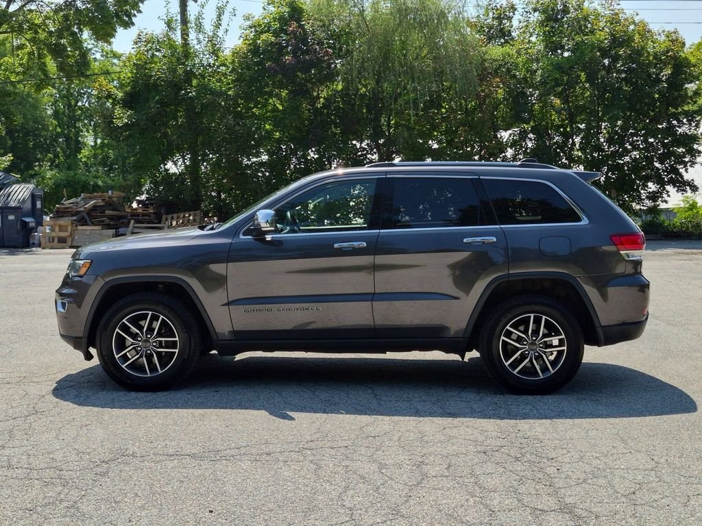 Used 2021 Gray Jeep Limited image 9