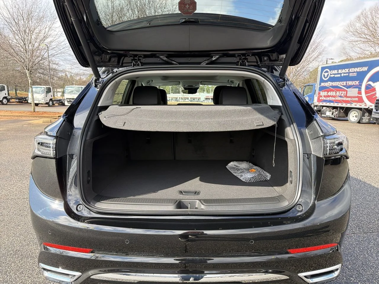 New 2026 Ebony Twilight Metallic Buick Avenir image 21