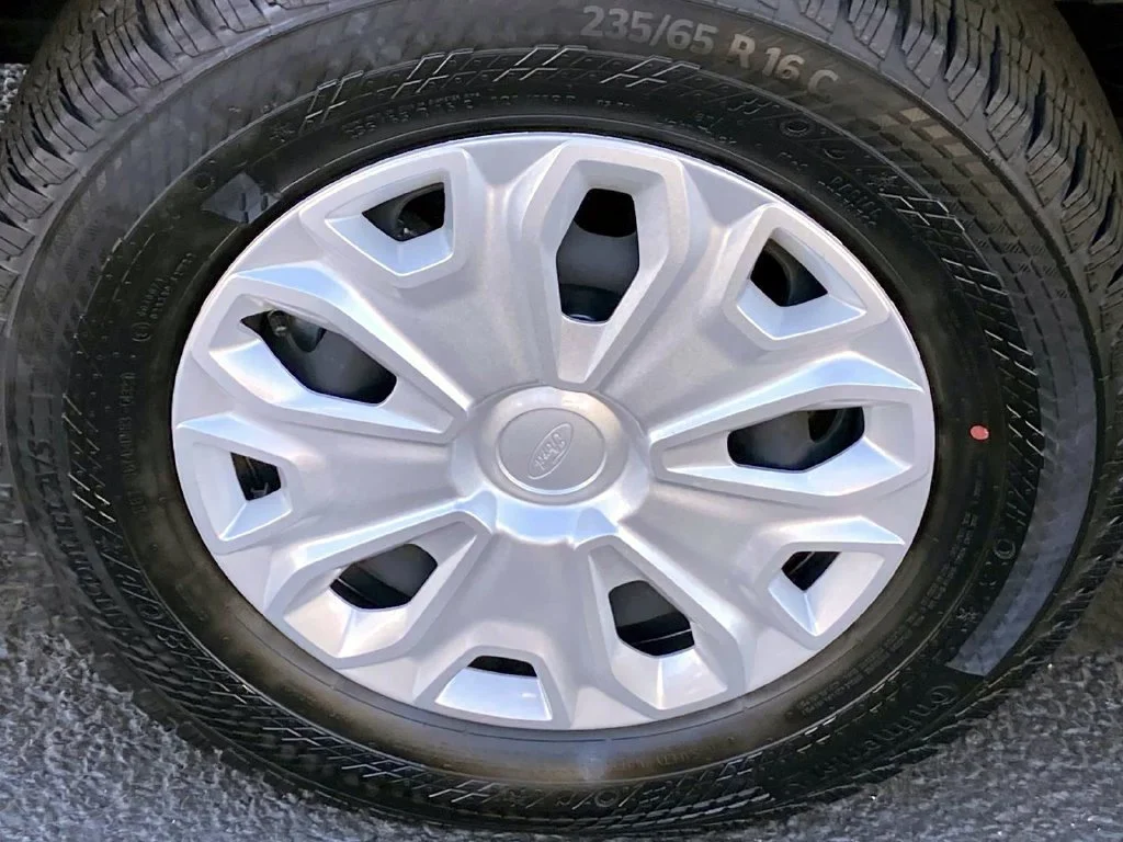 Used 2024 Oxford White Ford  image 30