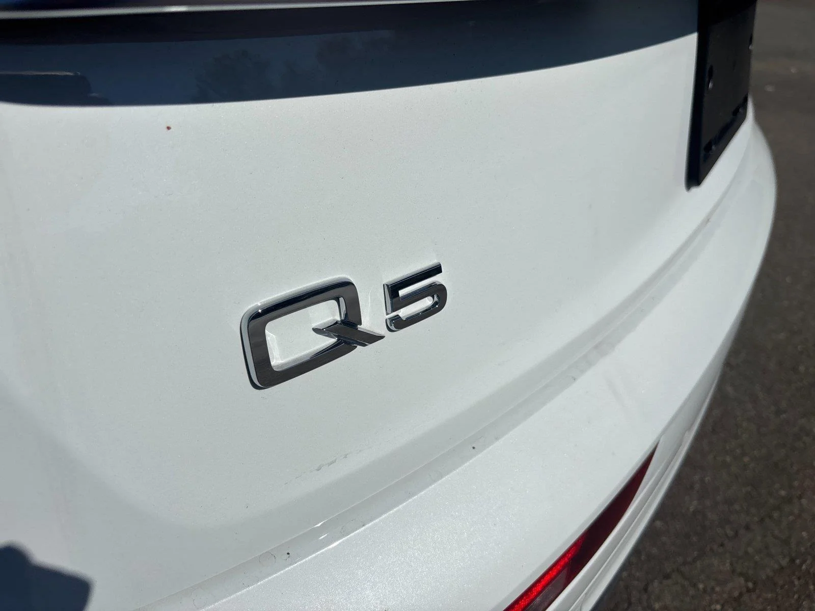 Used 2023 Glacier White Metallic Audi S line Premium image 11