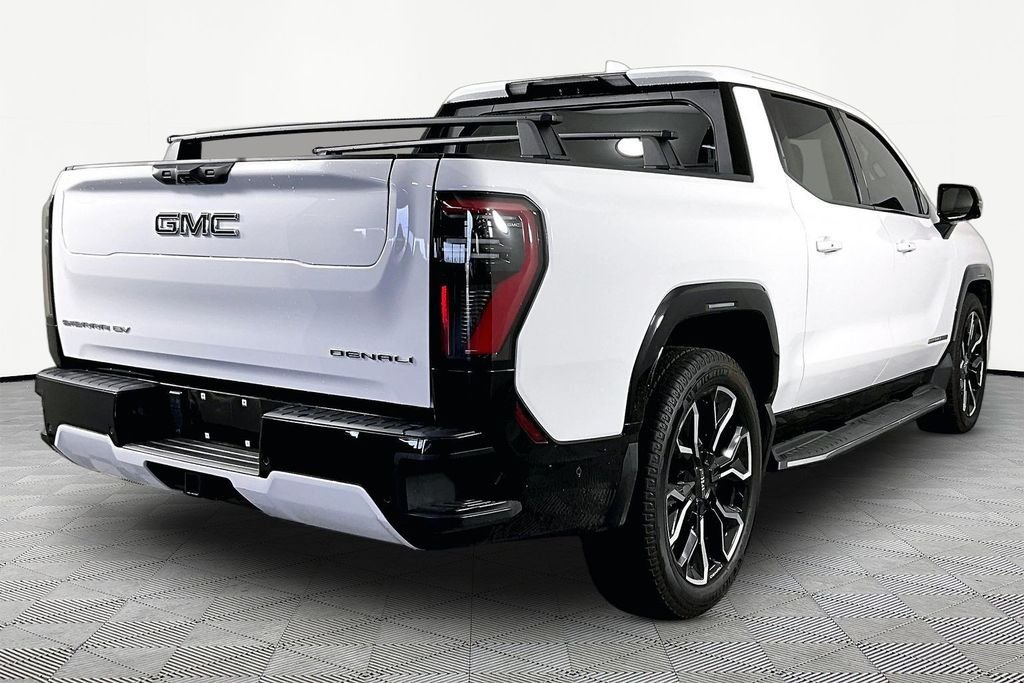 Used 2025 White GMC Denali image 6