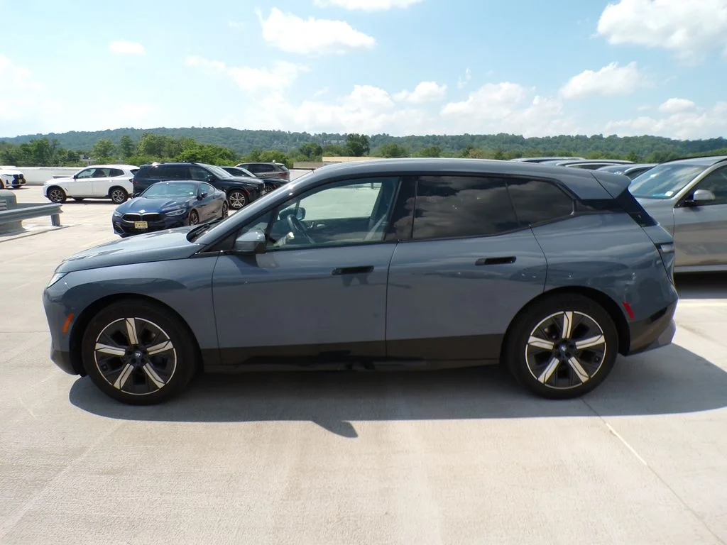 Certified Used 2024 Gray BMW xDrive50 image 4