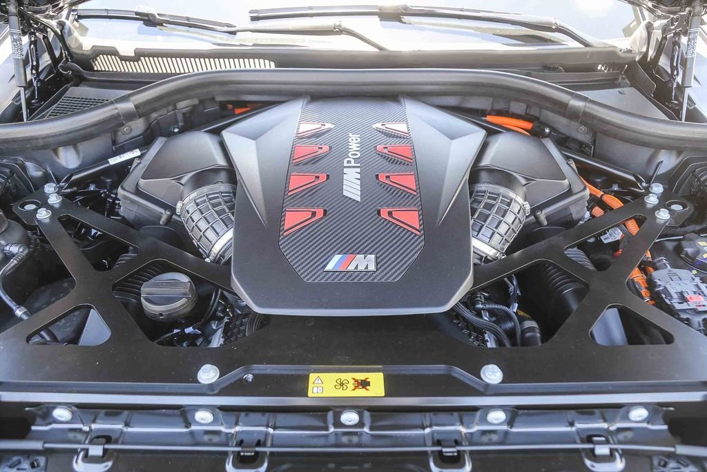 Used 2026 Carbon Black Metallic BMW Label image 24