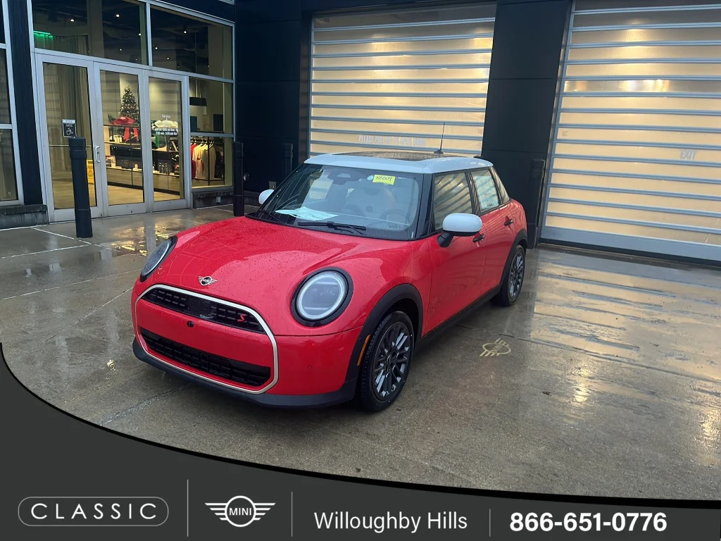 2026 MINI Hardtop Cooper S's photo