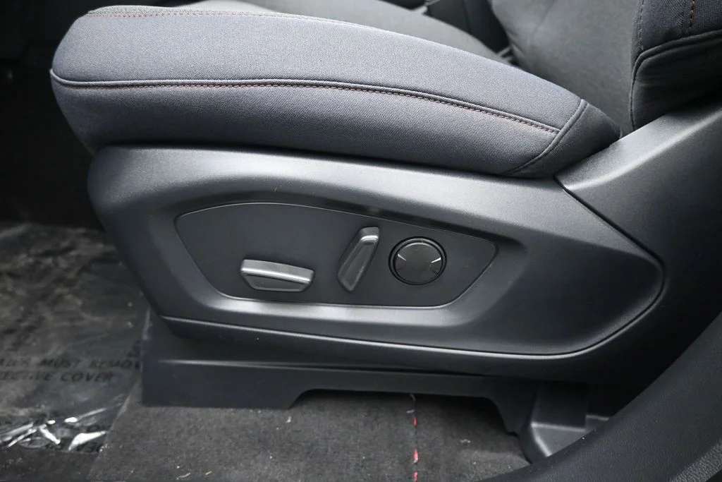 New 2026 Agate Black Metallic Ford Active image 10