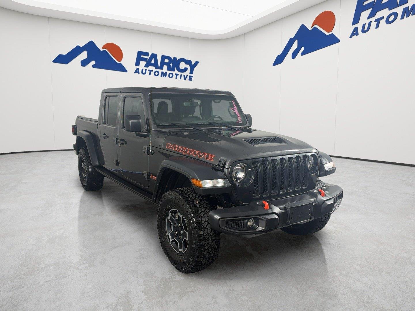 Used 2022 Granite Crystal Metallic Clearcoat Jeep Mojave image 4