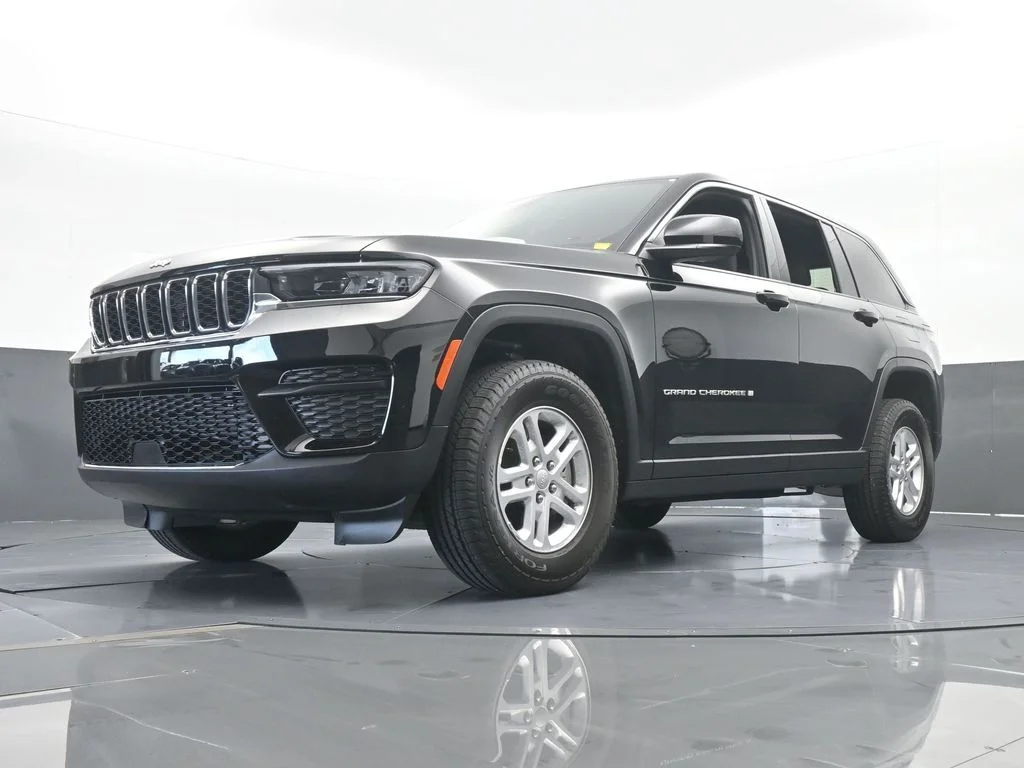 2025 Jeep Grand Cherokee Laredo - Photo 52