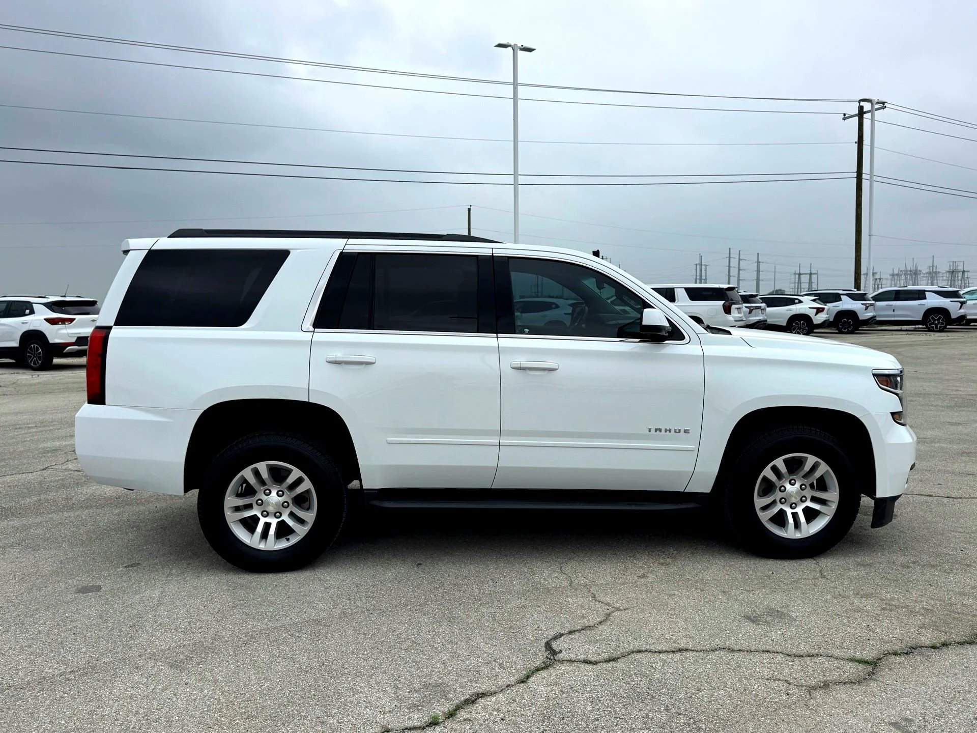 Used 2018 Summit White Chevrolet LS image 5