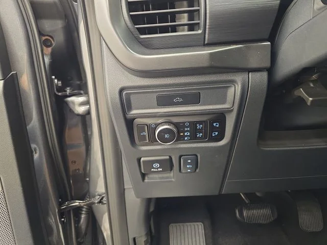 New 2026 Carbonized Gray Metallic Ford Tremor® image 40