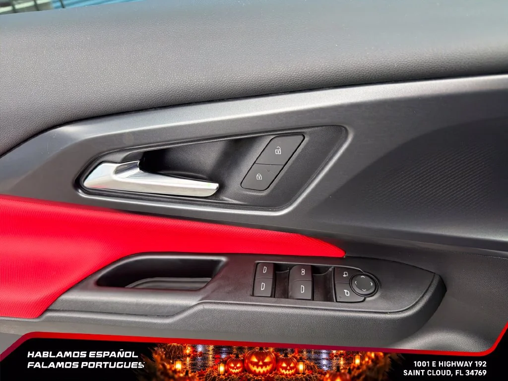 2024 Chevrolet Equinox EV RS - Photo 13