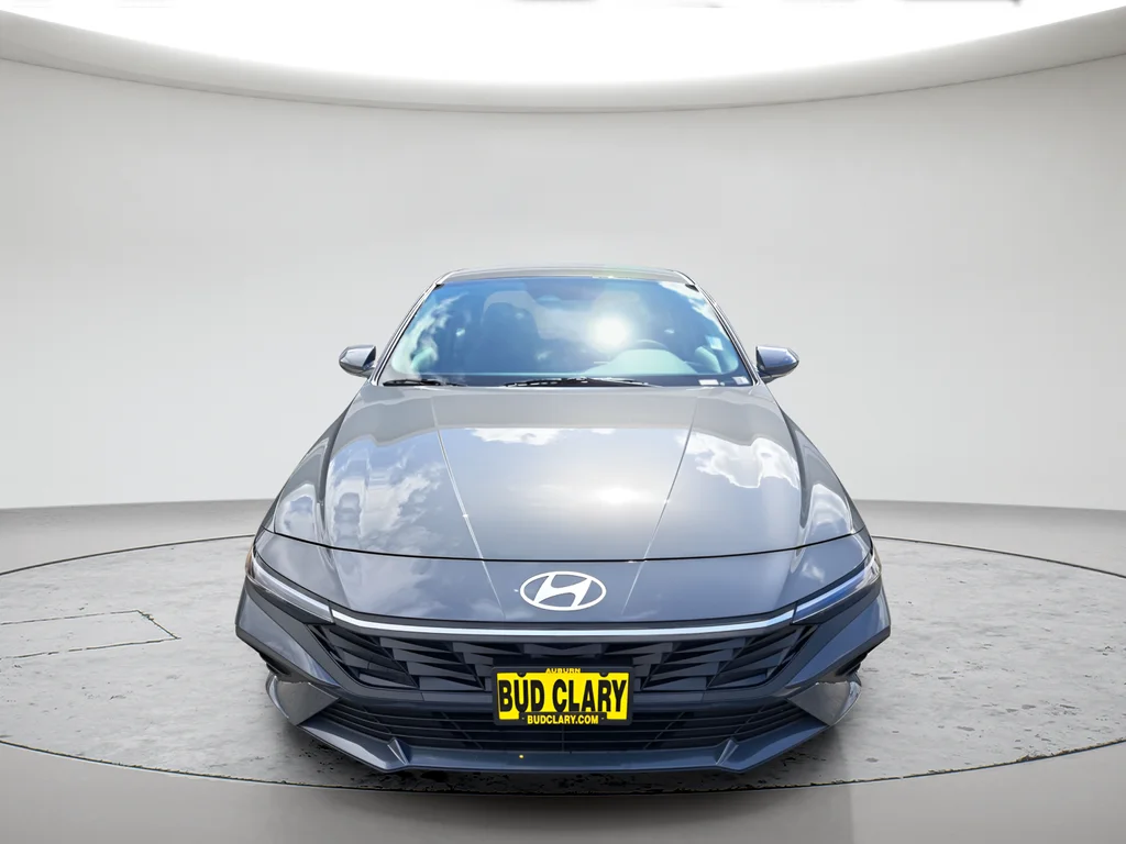 New 2026 Gray Hyundai SE image 8