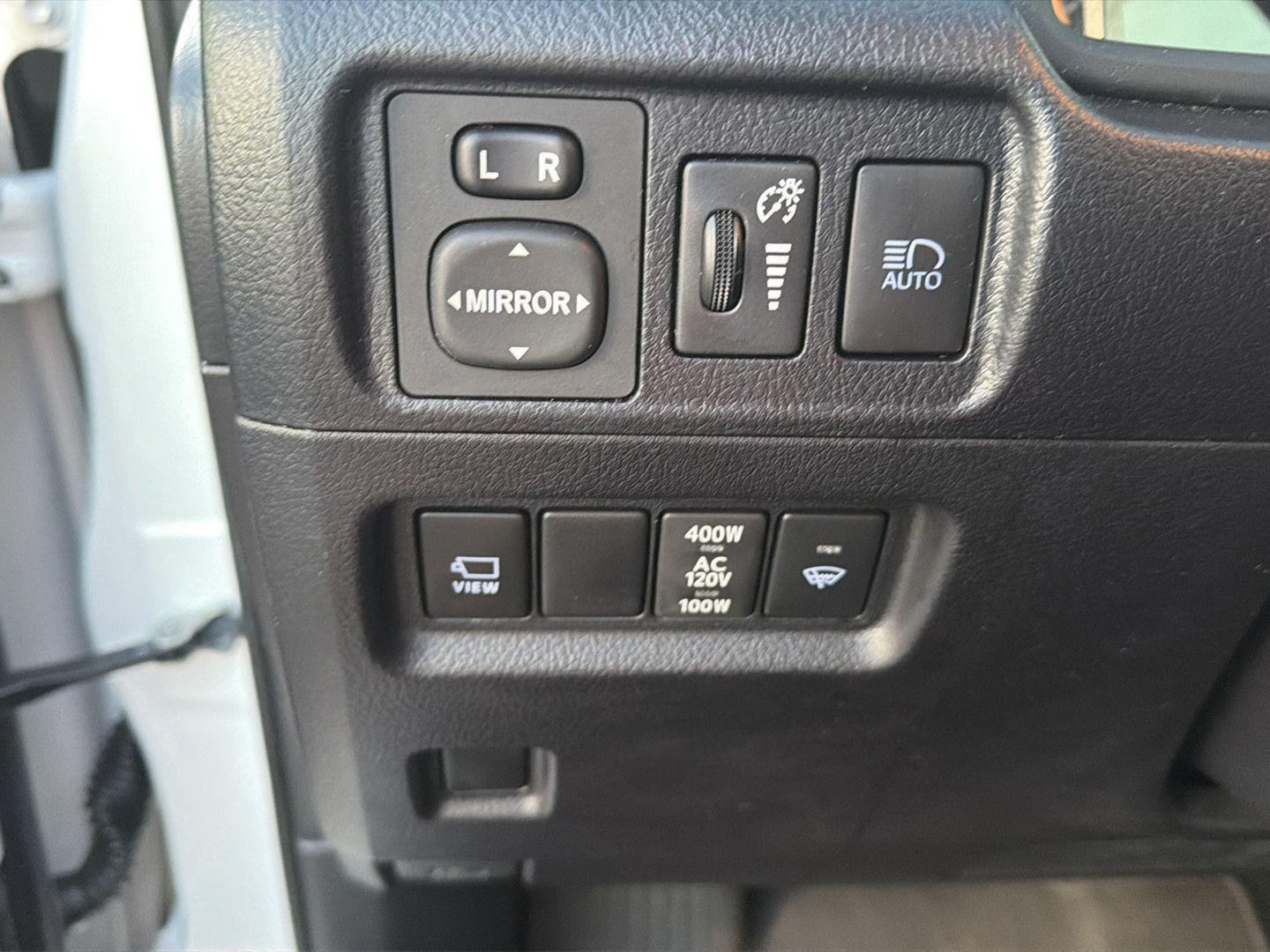 Used 2024 Wind Chill Pearl Toyota Limited image 19