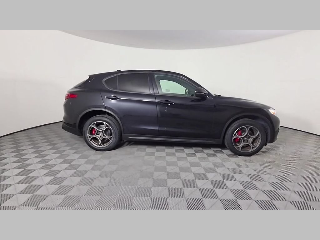 2023 Alfa Romeo Stelvio Sprint - Photo 37