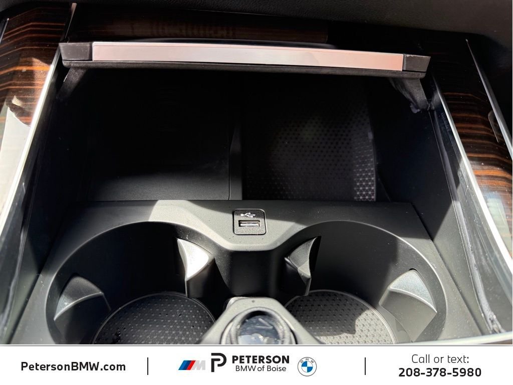 Used 2026 Gray BMW M60i image 26