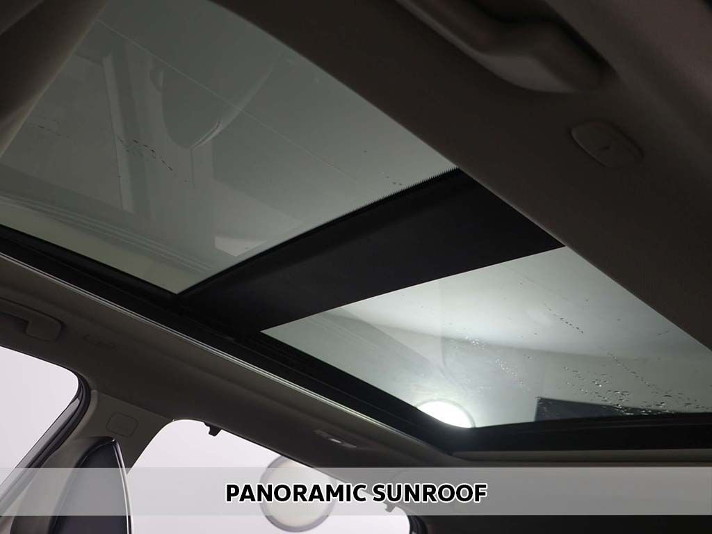 Used 2023 White Nissan SV image 3