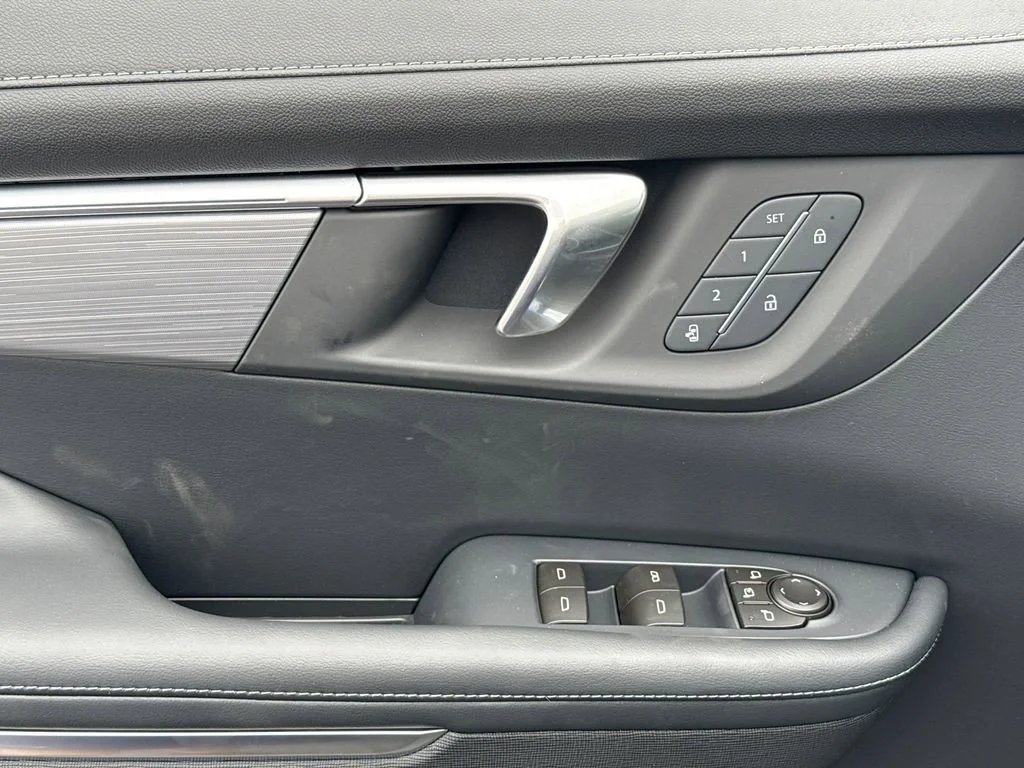 2026 Buick Enclave Preferred - Photo 15