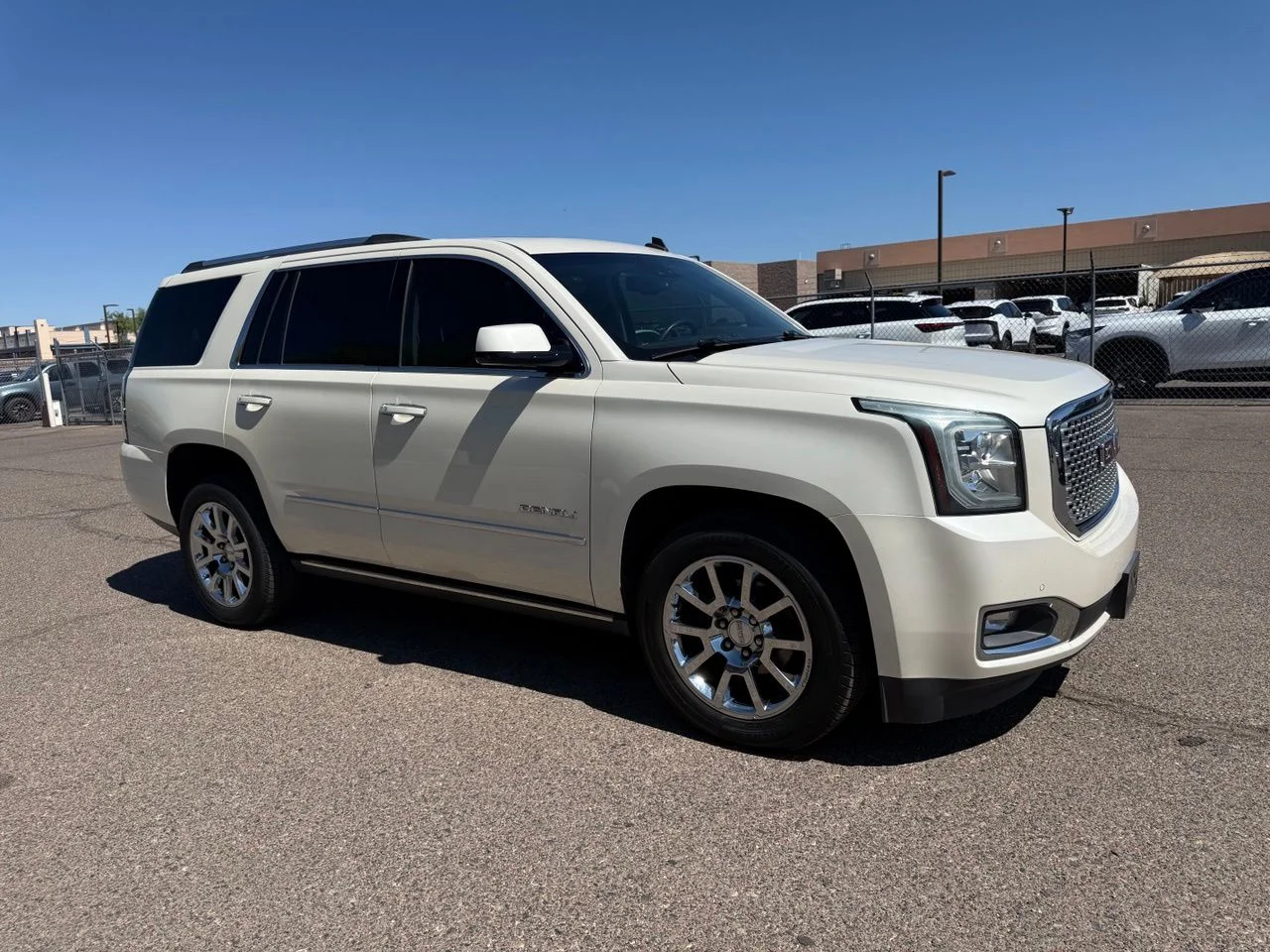 Used 2015 White Diamond Tricoat GMC Denali image 2