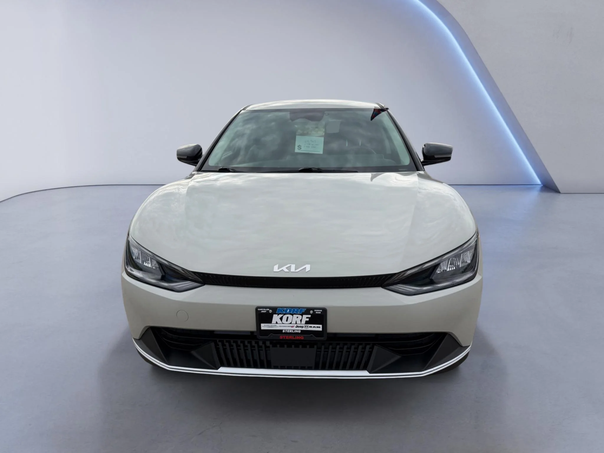 Used 2024 Glacier Kia Light Long Range image 2