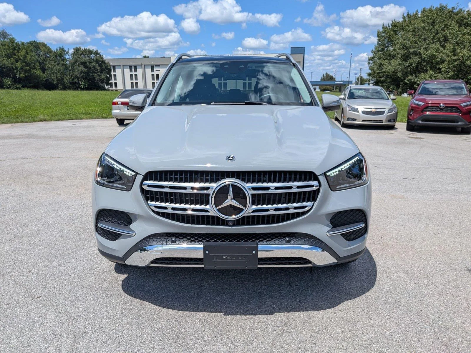 Certified Used 2024 MANUFAKTUR Alpine Grey Mercedes-Benz GLE 350 image 8
