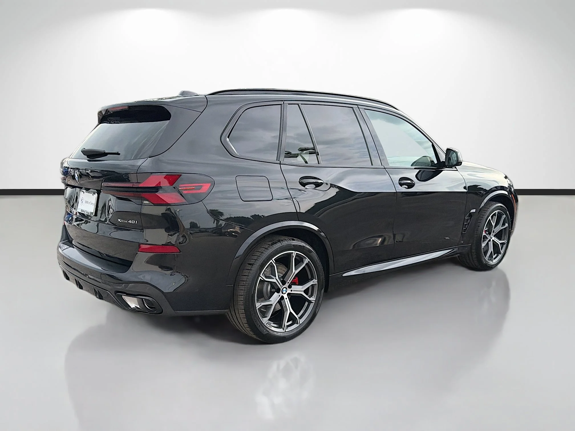 New 2026 Black Sapphire Metallic BMW xDrive40i image 3