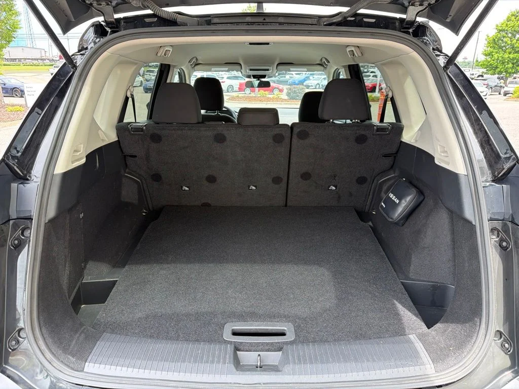 Used 2024 Black Nissan S image 16