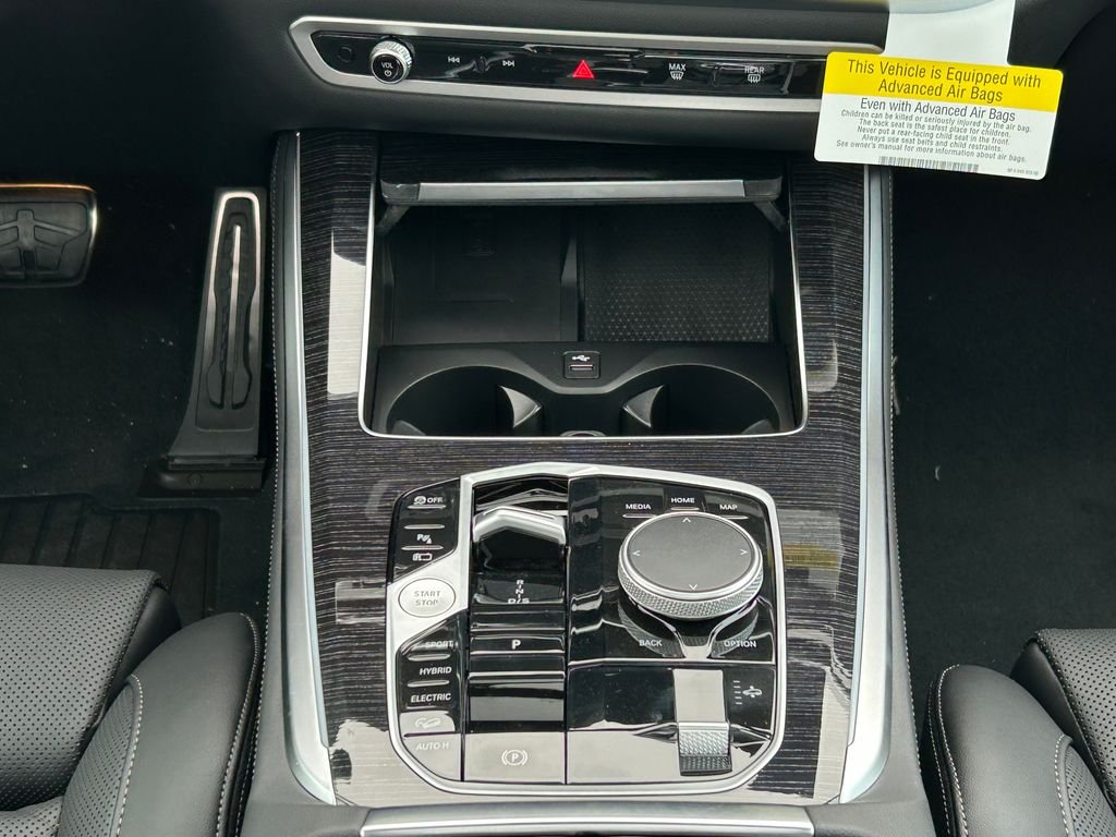 New 2026 Brooklyn Grey Metallic BMW xDrive50e image 27