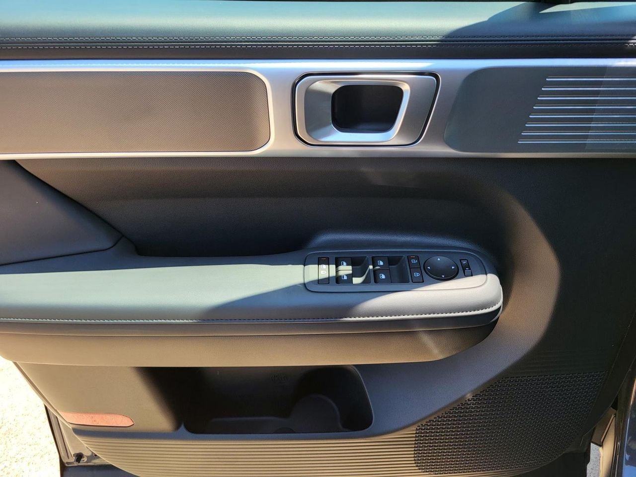New 2026 Ecotronic Gray Hyundai SEL FWD image 15