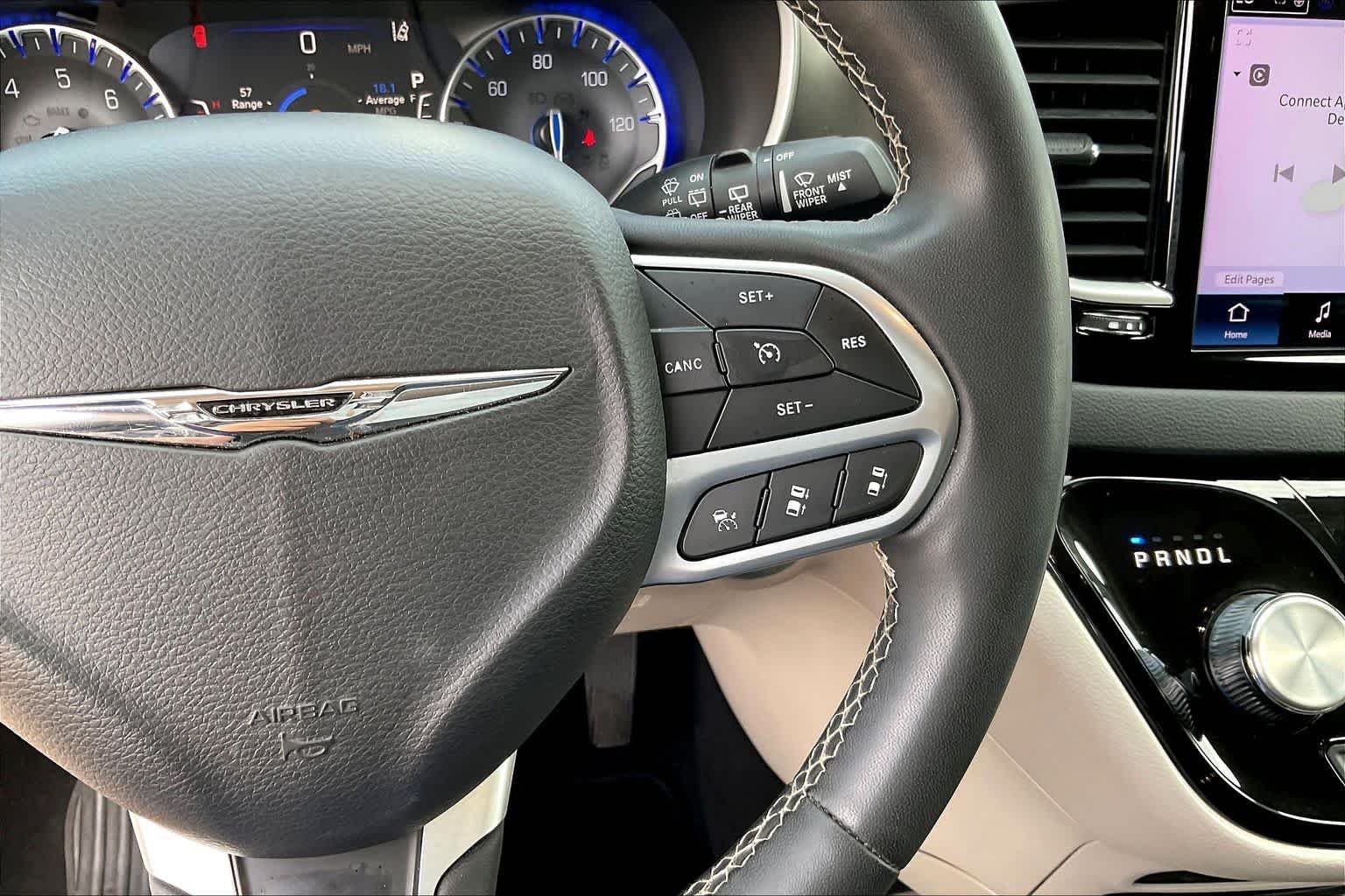 Used 2023 Bright White Clearcoat Chrysler Touring L image 41