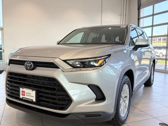 Certified Used 2025 Celestial Silver Metallic Toyota XLE image 4