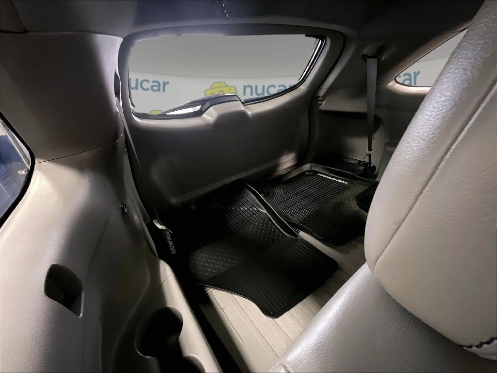 Used 2019 Gray Toyota XLE image 17
